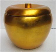 appled-shapped pot with lid