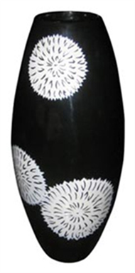 lacquer vase