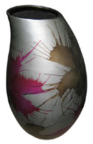 lacquer vase
