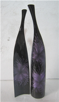 set of 2 lacquer vases