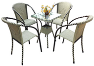 set of PE rattan coffee table & 4 chairs