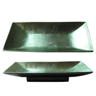 Rectangular dish on base