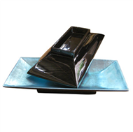 Rectangular dish on base