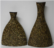 set of 2 vases with incrusted bamboo