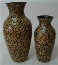 set of 2 vases with incrusted bamboo