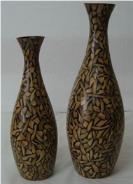 set of 2 vases with incrusted bamboo