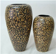 set of 2 vases with incrusted bamboo
