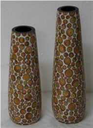 set of 3 vases with incrusted bamboo