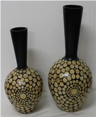 set of 2 vases with incrusted bamboo
