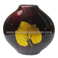 lacquer vase