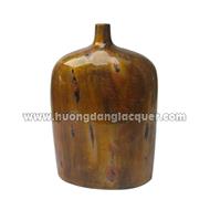 lacquer vase